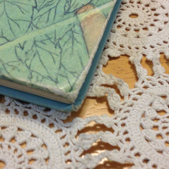 Vintage Peter Pan and Alice in Wonderland book - Picture 5 of 16